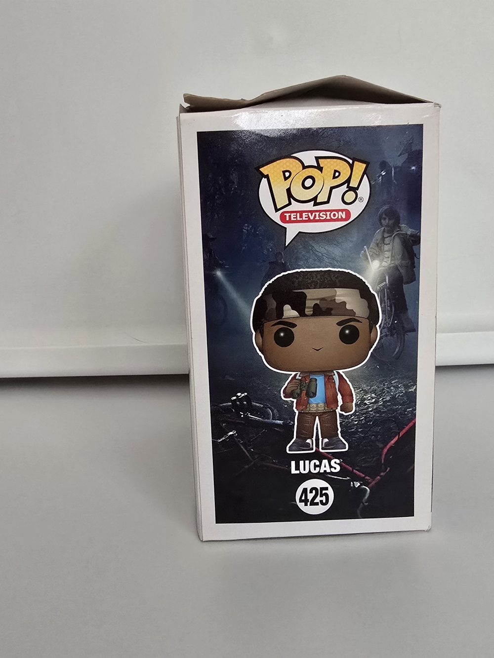 Funko Pop! Television Stranger Things Lucas #425 - Picture 4 of 6